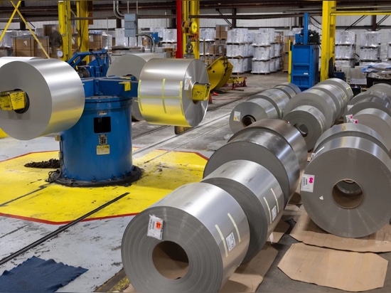 Guide des prix des emballeuses automatiques de bobines d'acier | Ce que les acheteurs doivent savoir