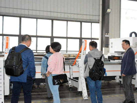Des clients taïwanais visitent Golden Laser pour découvrir les solutions avancées de découpe au laser à fibre