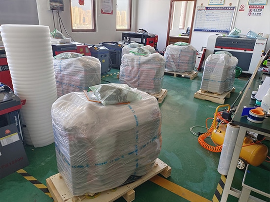 SUNTOP livre avec succès 8 machines de soudage laser portables de 1500 W personnalisées à un client espagnol