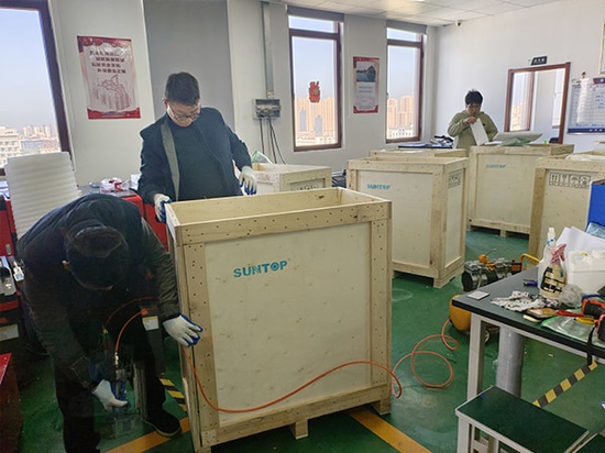 SUNTOP livre avec succès 8 machines de soudage laser portables de 1500 W personnalisées à un client espagnol