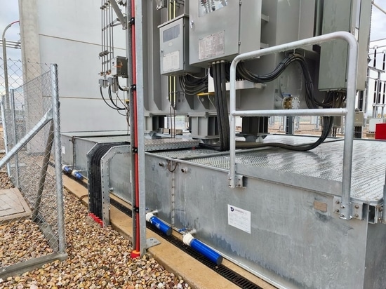 TRT LHD Modulo Solution modulaire de SANERGIRD et DISHELEC avec un bac sur mesure équipé de couverture caillebotis LHD et  filtration hydrocarbure des eaux de pluie SPI