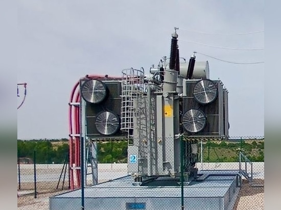 10 Vue d'une installation sous transformateur de puissance avec bac sur-mesure anti-feu Sanergrid avec escalier d'accès
