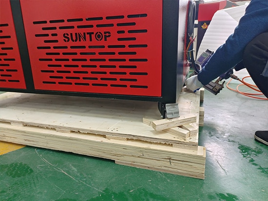 Un client italien s'associe à Suntop Laser pour un nouvel achat d'une machine de nettoyage laser portable de 3000 W