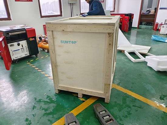 Un client italien s'associe à Suntop Laser pour un nouvel achat d'une machine de nettoyage laser portable de 3000 W
