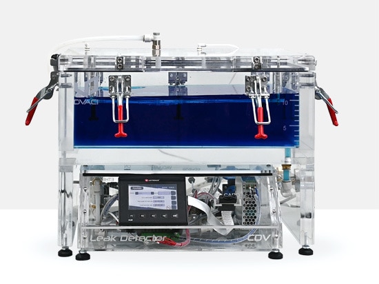 Instrument de détection de fuites CDV Pharma conçu pour tester les produits pharmaceutiques.