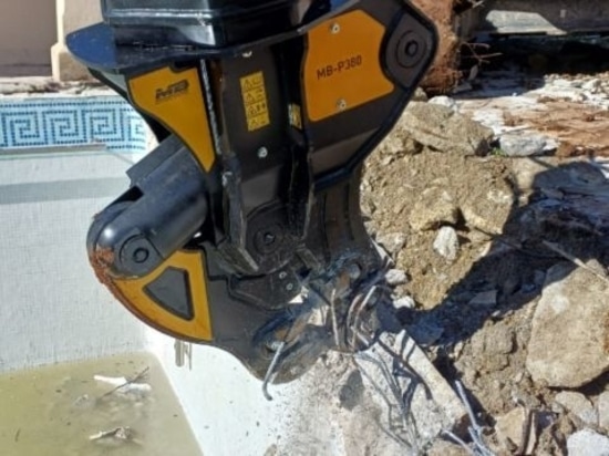 Pince croc béton MB-P380.