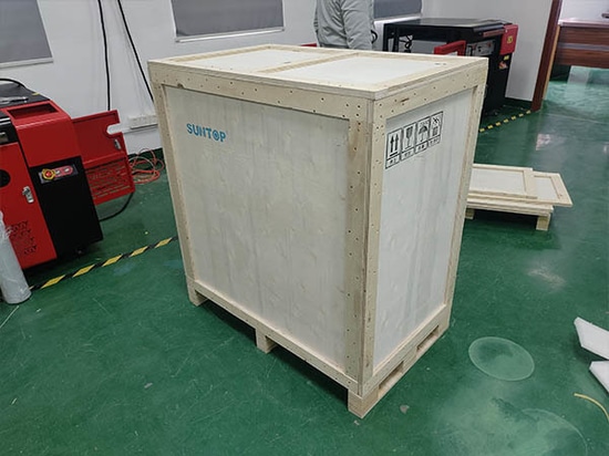 Livraison réussie d'une machine de soudage laser 4 en 1 de 1500 W en Allemagne
