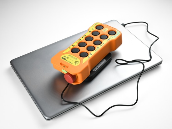 REMdevice présente le nouveau chargeur USB plat
