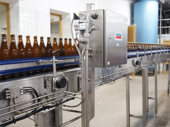 Dans la brasserie Erdinger – ligne de remplissage, avec EDL1