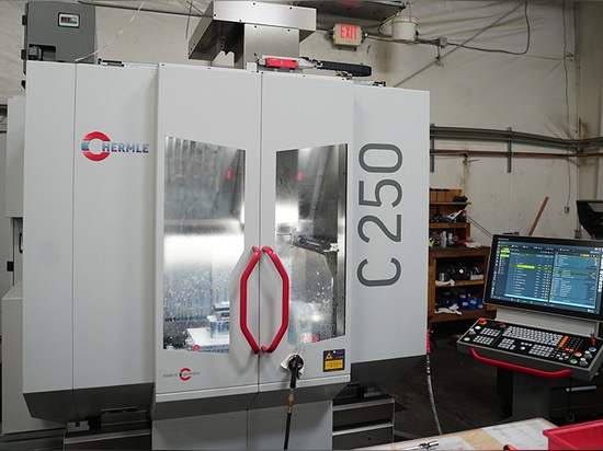 G Zero CNC Maschining a investi dans la machine HERMLE C 250 à 5 axes