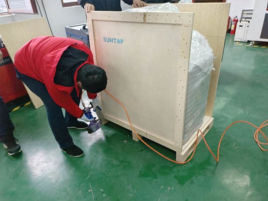 SUNTOP expédie en Espagne une soudeuse laser 5-en-1 de 2 kW entièrement testée