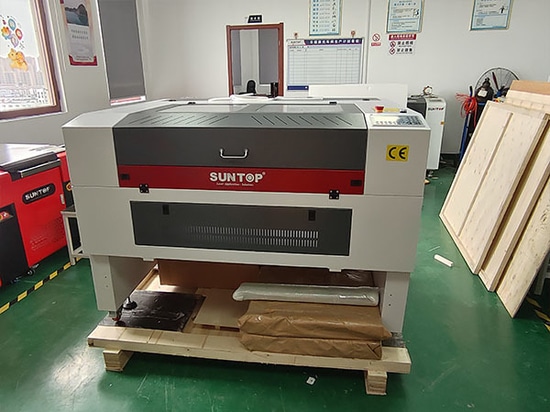 Expédition officielle de machines de découpe et de gravure au laser CO₂ vers l'Australie, accélérant ainsi l'implantation sur le marché mondial