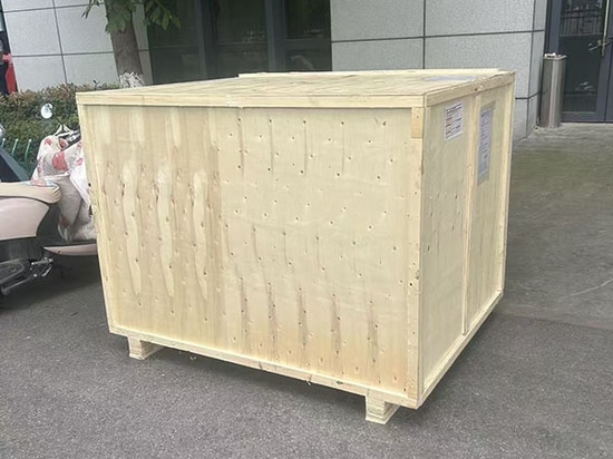 Expédition officielle de machines de découpe et de gravure au laser CO₂ vers l'Australie, accélérant ainsi l'implantation sur le marché mondial