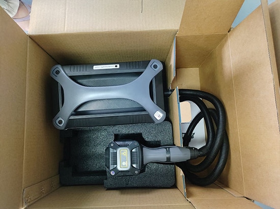 Marqueur laser portable entièrement fonctionnel et sur mesure expédié en Pologne