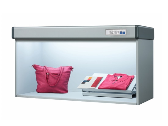 Cabine d'éclairage standard Light4Color 400 L pour la comparaison des couleurs
