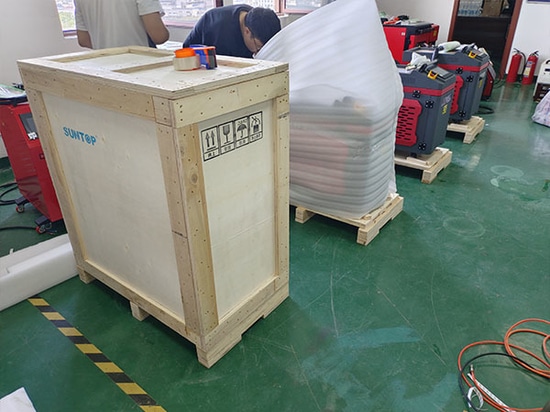 14 machines de soudage laser portables personnalisées exportées avec succès vers l'Espagne