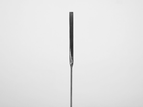 Spatule de dosage de précision pour les plus petites quantités d'échantillon : spatule pour micropoudres, de forme angulaire/semi-circulaire, en acier inoxydable (Bürkle GmbH)