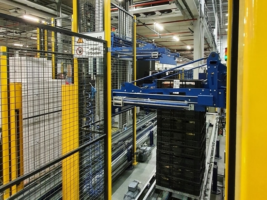Machine de cerclage SoniXs MS-6H chez XPO Logistics
