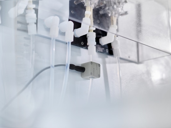 Le SEMIFLOW CO.65 est utilisé dans le procédé CMP pour la surveillance du volume de la suspension