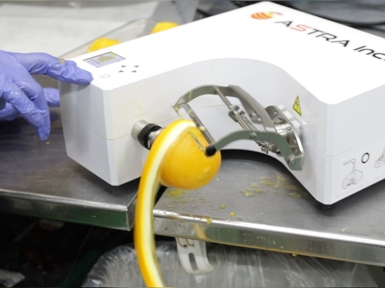 Le géant japonais de la grande distribution Yaoko fait grimper ses ventes de fruits coupés de 110 % par rapport à l'année précédente en automatisant la préparation grâce à l'éplucheur électrique KA...